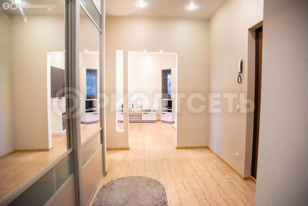 2-комнатная квартира: Мурманск, улица Георгия Седова, 22 (54 м) - Фото 1