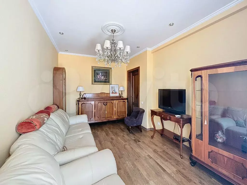 3-к. квартира, 70 м, 2/9 эт. - Фото 1