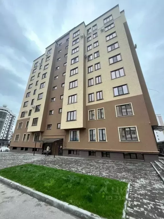 3-к кв. Кабардино-Балкария, Нальчик ул. Атажукина, 10Б (115.0 м) - Фото 0