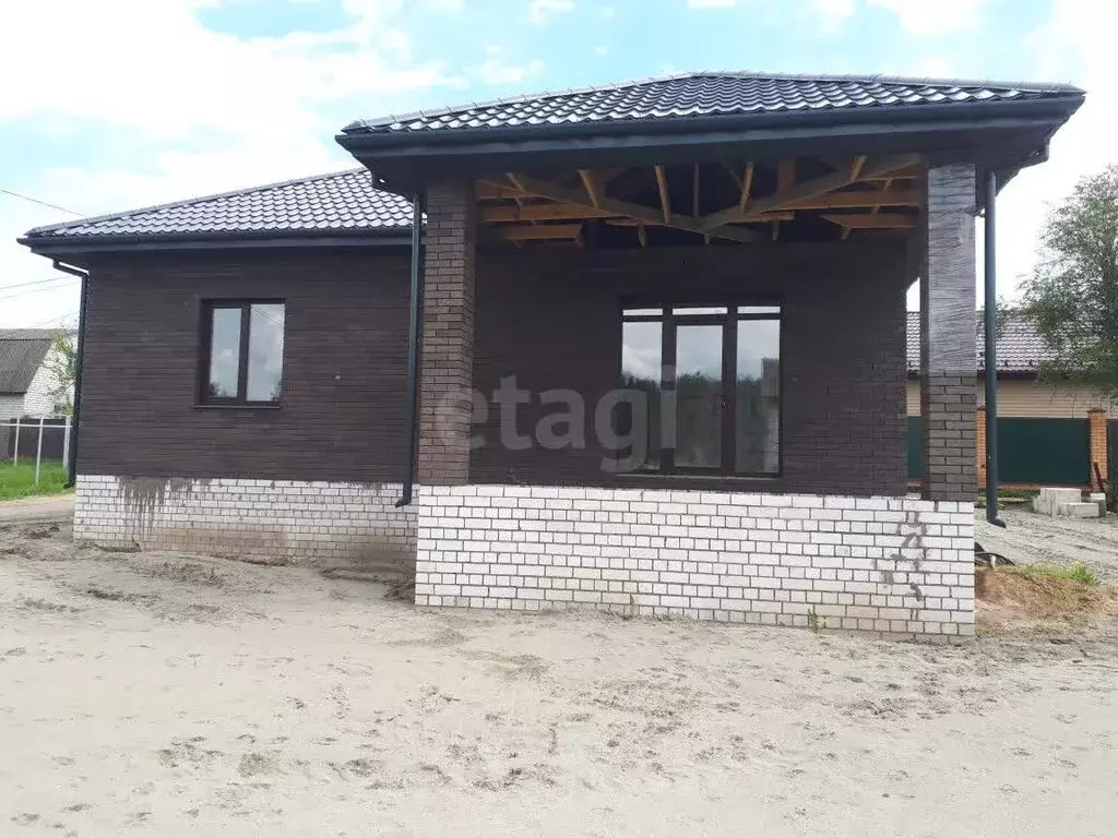 Дом в посёлок Верный Путь, Урожайная улица (100 м) - Фото 1