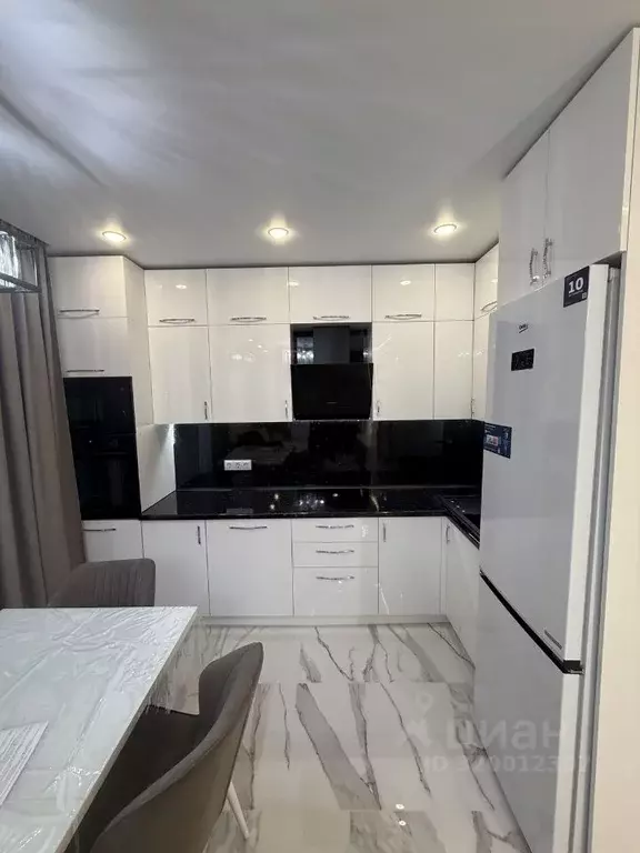 3-к кв. Астраханская область, Астрахань ул. Бехтерева, 2В (63.0 м) - Фото 1