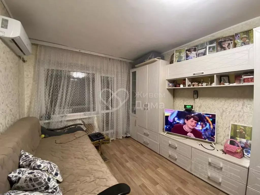 2-к кв. Волгоградская область, Волгоград ул. Маршала Еременко, 55 ... - Фото 1