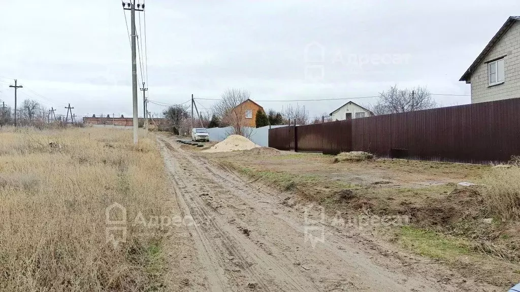 Дом в Волгоградская область, Волгоград Мичуринец СНТ, № 2 массив,  (20 ... - Фото 1