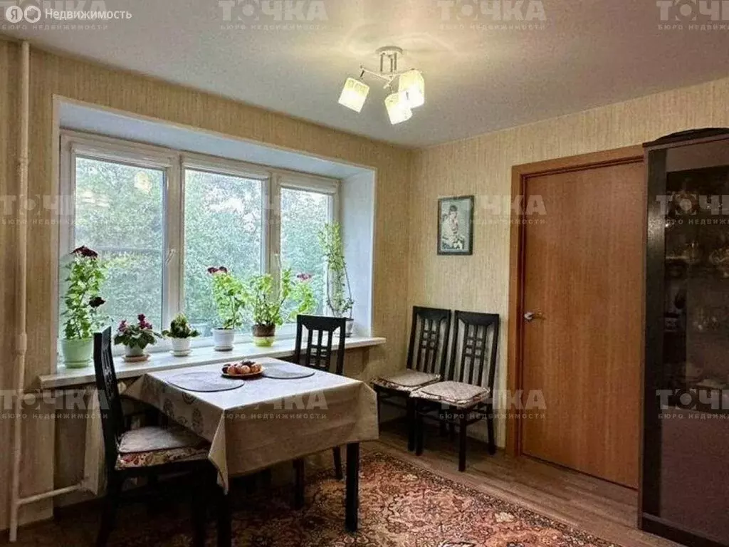 2-комнатная квартира: Чебаркуль, улица Калинина, 6 (42 м) - Фото 1