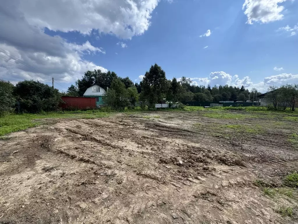 Участок в Московская область, Наро-Фоминский городской округ, д. ... - Фото 0