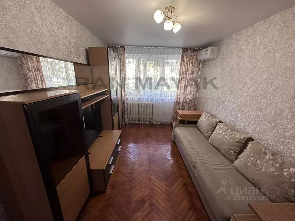 2-к кв. Адыгея, Майкоп Депутатская ул., 10 (42.7 м) - Фото 2