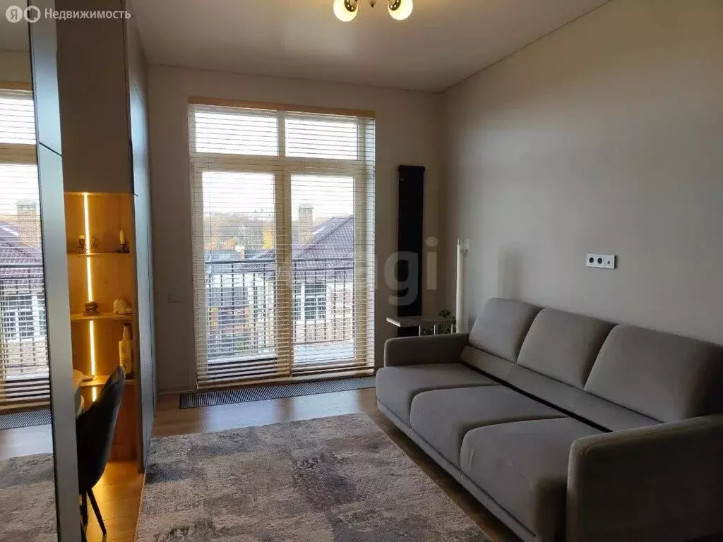 3-комнатная квартира: Калининград, Курортная улица, 87 (91 м) - Фото 1