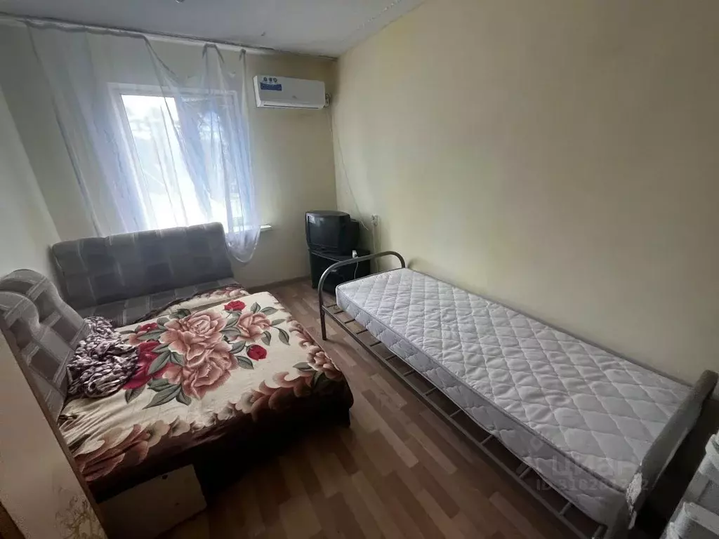 Комната Адыгея, Тахтамукайский район, Энем пгт ул. Седина, 57 (11.0 м) - Фото 0