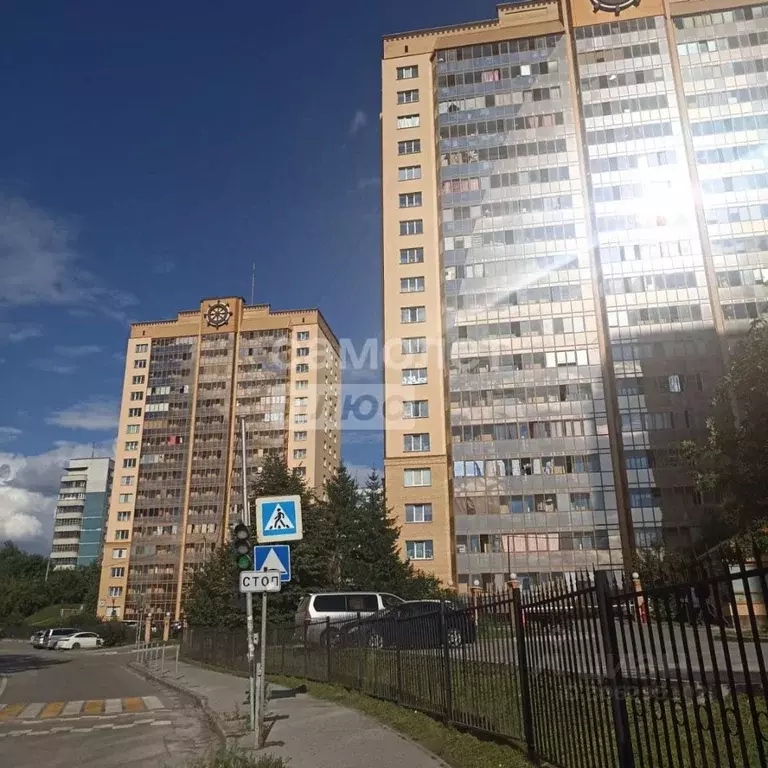 2-к кв. Новосибирская область, Новосибирск Лазурная ул., 32 (56.65 м) - Фото 0