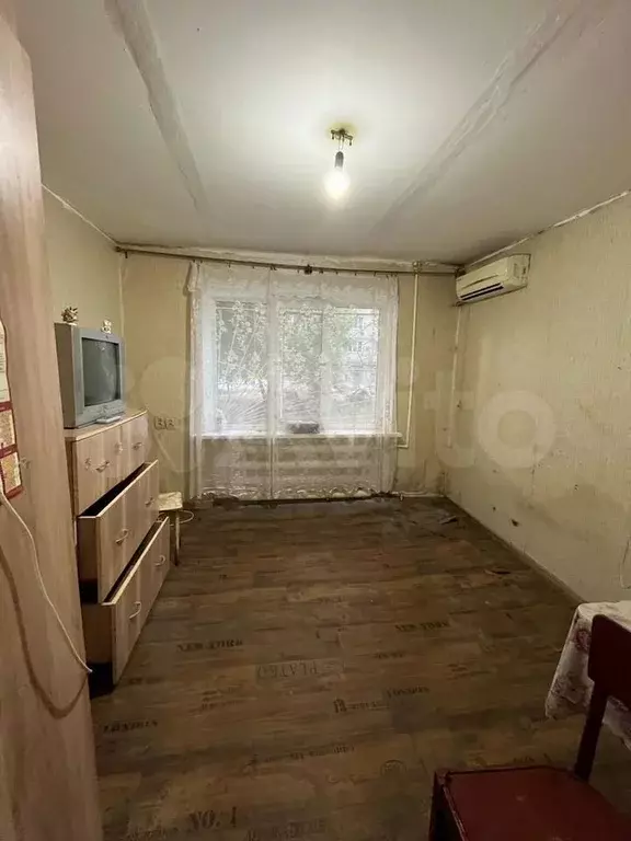 Своб. планировка, 18,2 м, 1/5 эт. - Фото 1