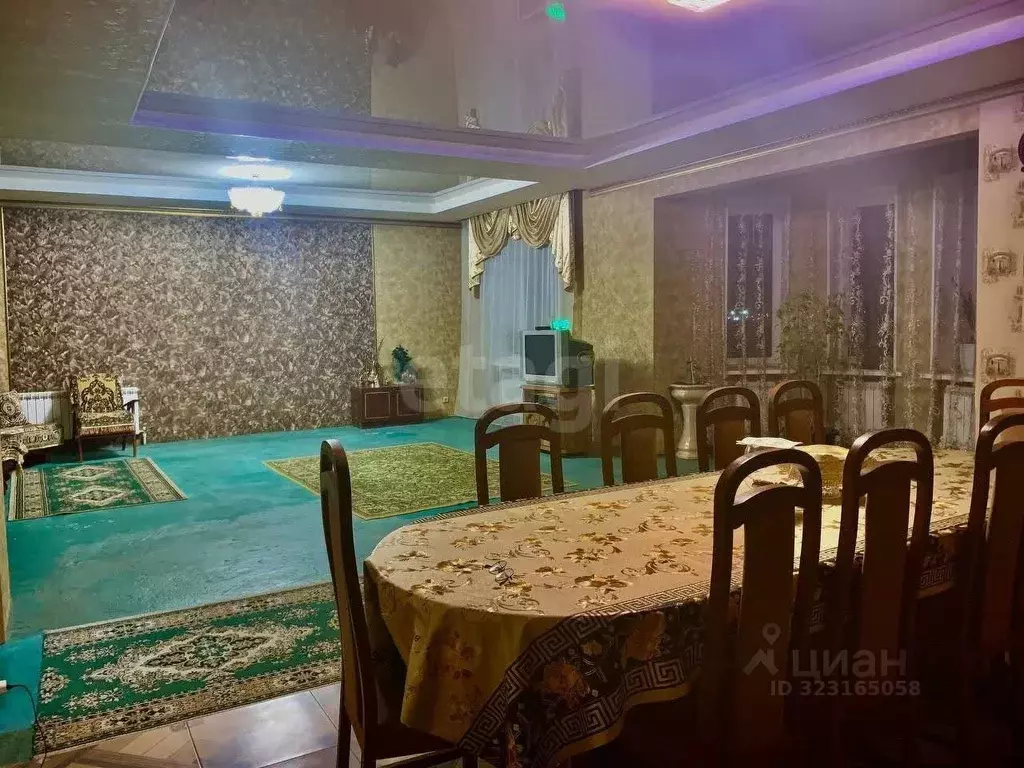 4-к кв. Астраханская область, Астрахань бул. Победы, 2 (180.9 м) - Фото 1