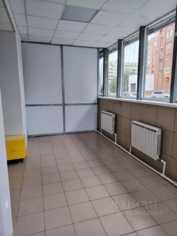 Помещение свободного назначения в Чувашия, Чебоксары бул. Юности, 3 ... - Фото 1