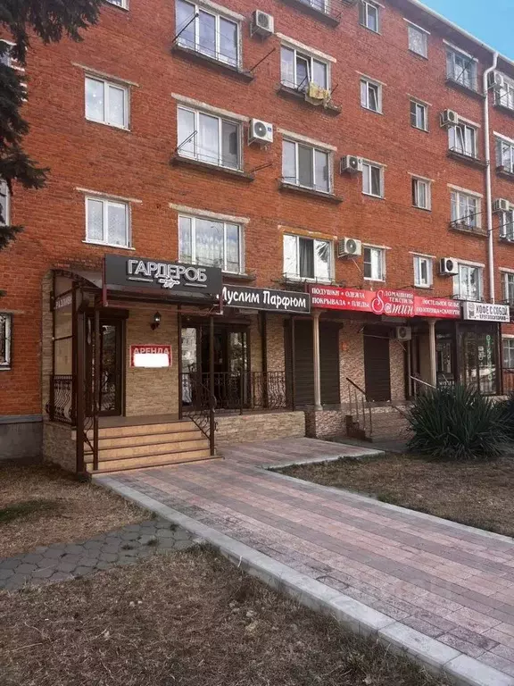 Торговая площадь в Адыгея, Майкоп Пролетарская ул., 413 (30 м) - Фото 1