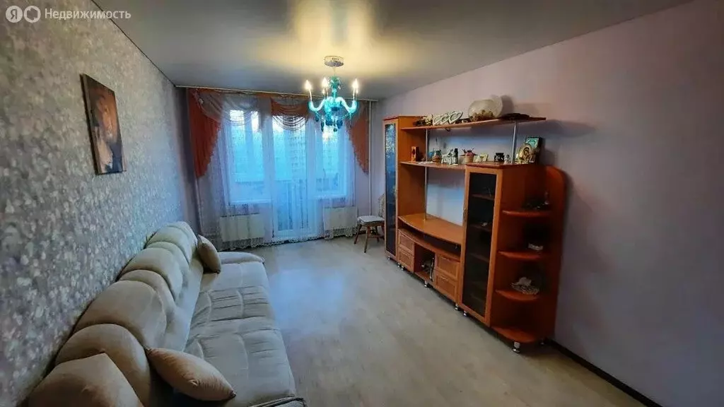 4-комнатная квартира: Челябинск, улица Вахтангова, 7 (86 м) - Фото 0