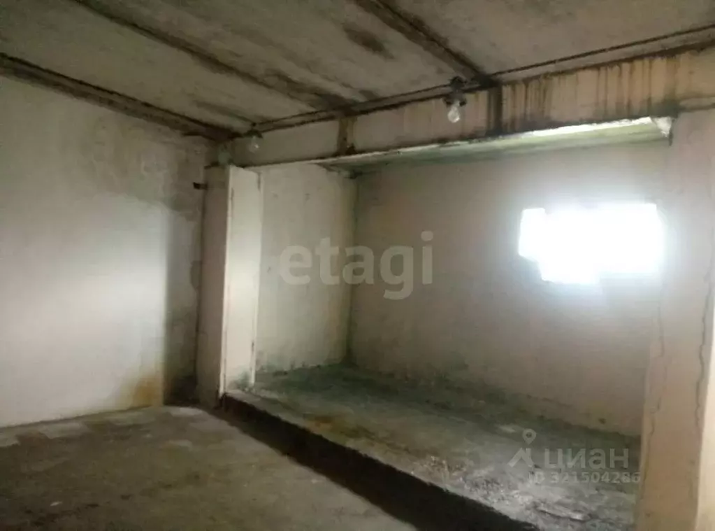 Гараж в Тюменская область, Тобольск 3Б мкр, 18В (102 м) - Фото 1
