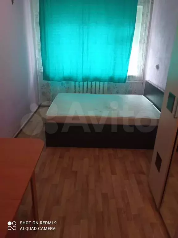 Комната 33 м в 3-к., 2/2 эт. - Фото 1