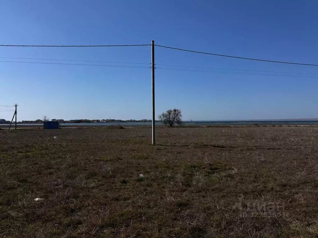 Участок в Крым, Сакский район, Штормовское с/пос, с. Поповка ул. ... - Фото 1