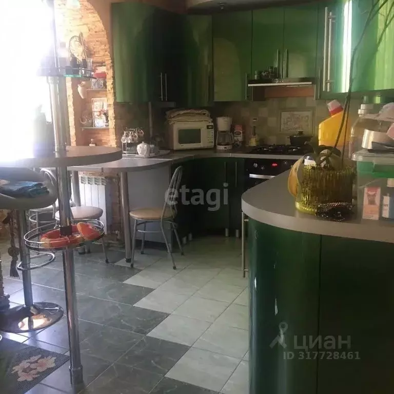 3-к кв. Крым, Красноперекопск 10-й мкр, 33 (68.4 м) - Фото 0