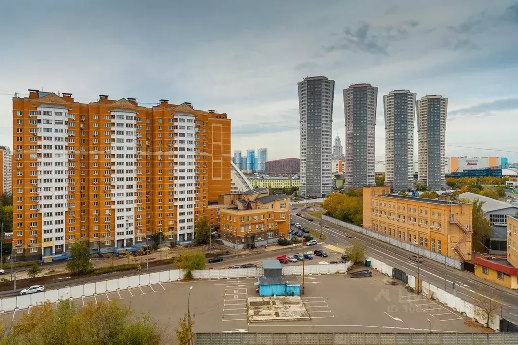 2-к кв. Москва ул. Полины Осипенко, 8к2 (66.2 м) - Фото 0