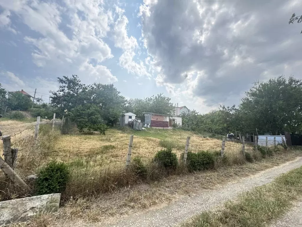 Участок в Крым, Феодосия муниципальный округ, с. Солнечное ул. ... - Фото 2