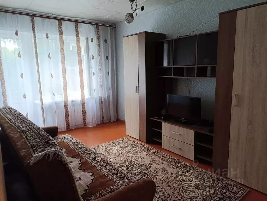 1-к кв. Тамбовская область, Кирсанов ул. Училище ГА, 16 (30.0 м) - Фото 0