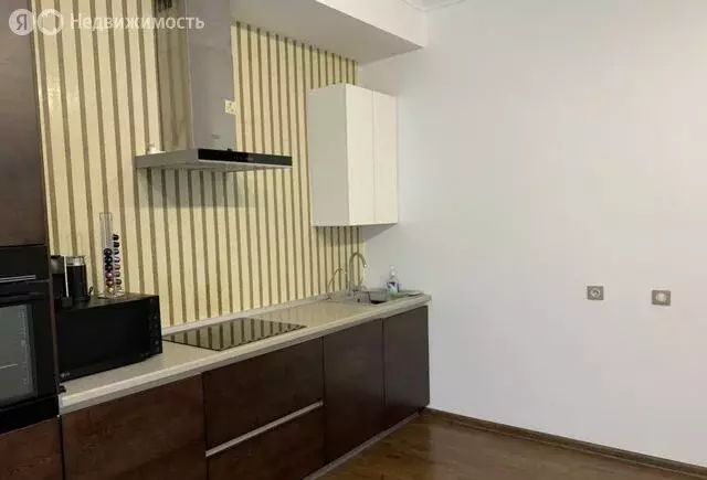 2-комнатная квартира: Тюмень, улица Осипенко, 16 (85 м) - Фото 1