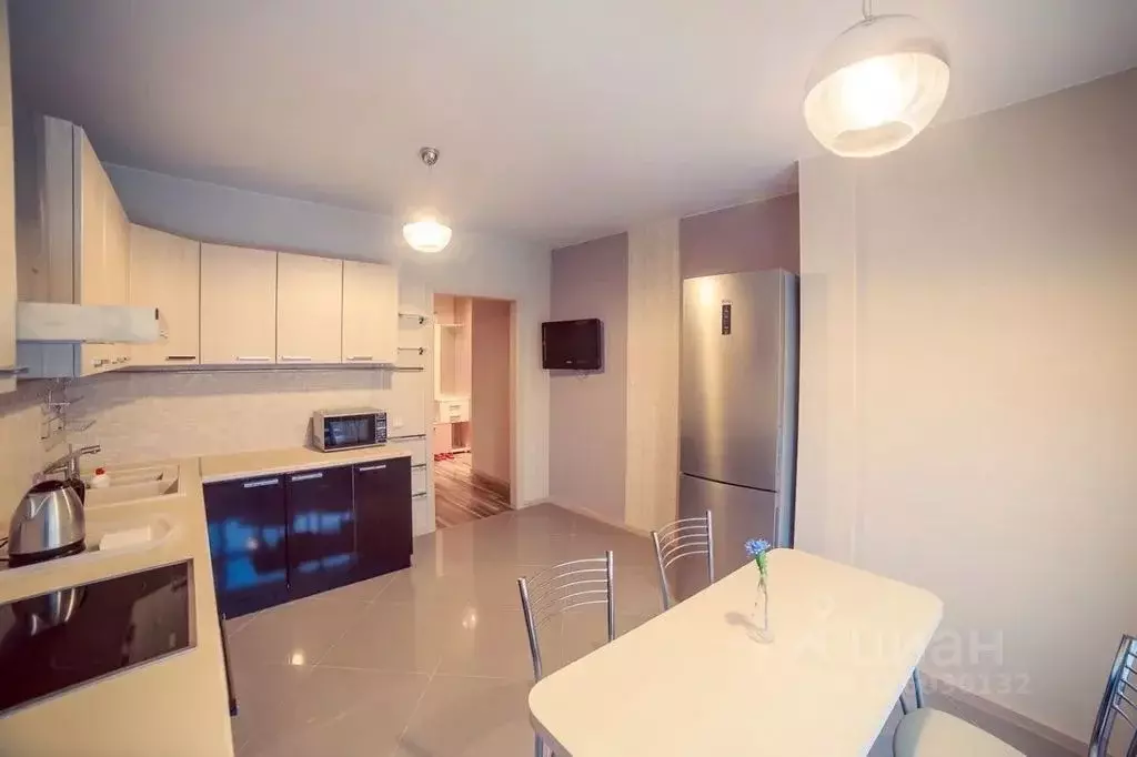 2-к кв. Башкортостан, Уфа ул. Октябрьской Революции, 19Б (60.0 м) - Фото 2