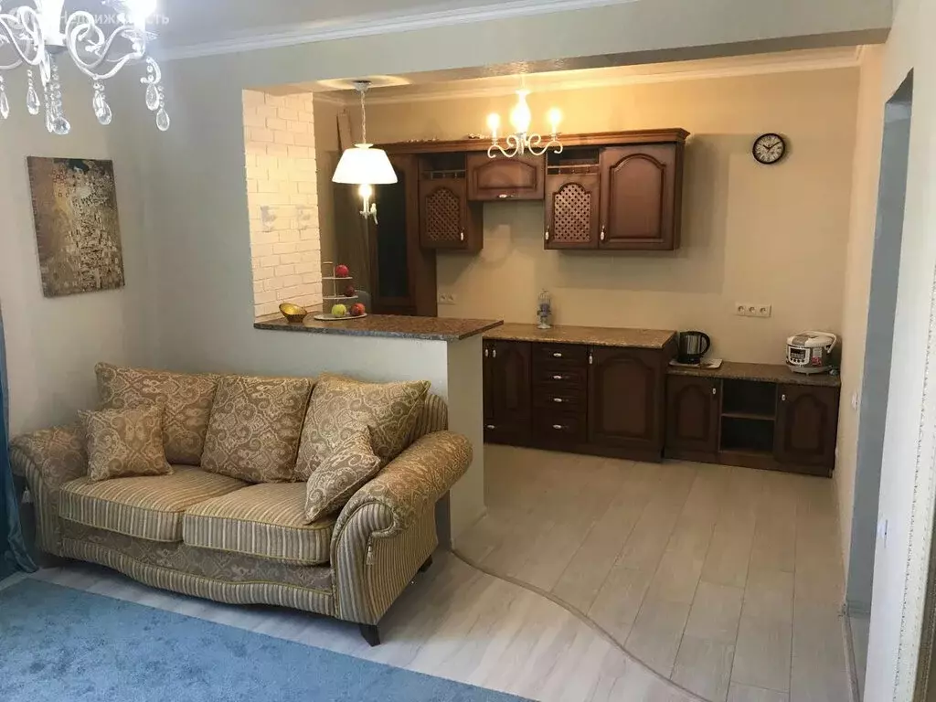 Квартира-студия: Краснодар, улица Краеведа Соловьёва, 2/2 (35.6 м) - Фото 0