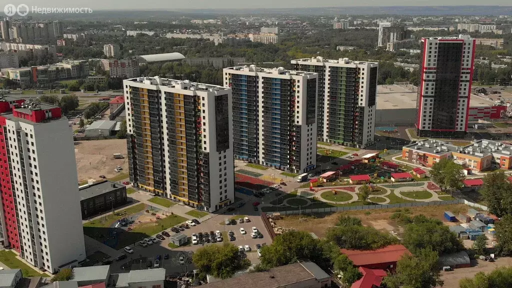 2-комнатная квартира: Казань, улица Родины, 26Е (70.9 м) - Фото 1