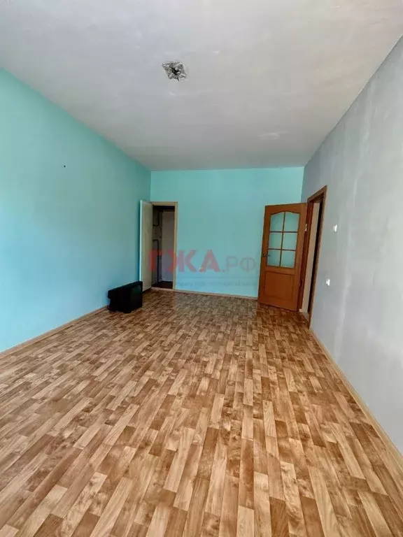 2-к кв. Саха (Якутия), Нерюнгри Южно-Якутская ул., 37 (58.7 м) - Фото 1