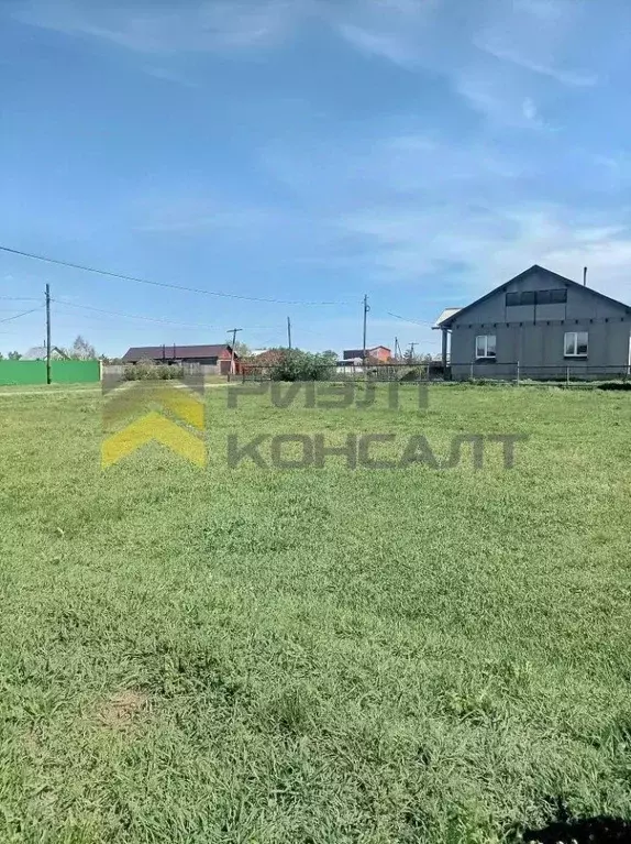 Участок в Омская область, Любинский район, с. Любино-Малороссы ... - Фото 1