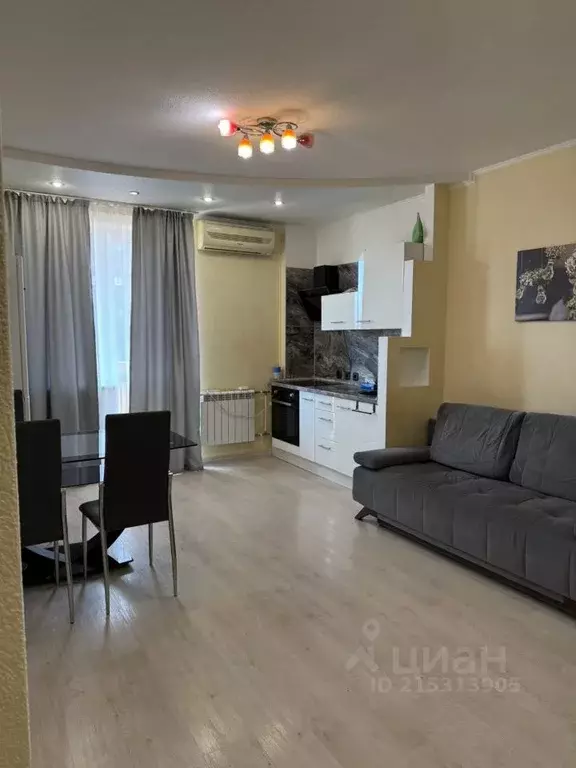 3-к кв. Ростовская область, Ростов-на-Дону Братский пер., 56 (80.0 м) - Фото 0
