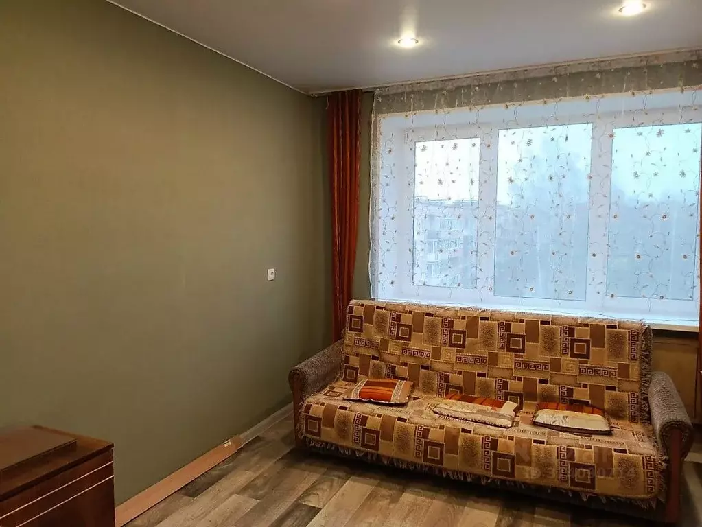 Комната Ленинградская область, Гатчина ул. Крупской, 9 (15.4 м) - Фото 0