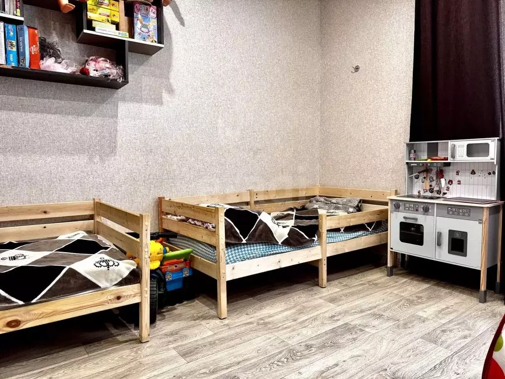 4-к кв. Смоленская область, Ярцево просп. Металлургов, 39/19 (76.2 м) - Фото 1