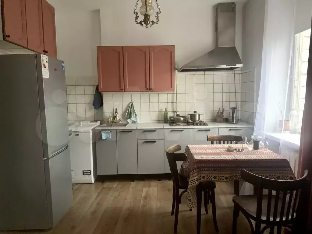 2-к. квартира, 70 м, 7/9 эт. - Фото 0