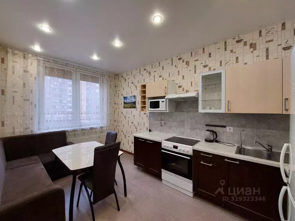 Квартира, 2 комнаты, 61.7 м - Фото 0