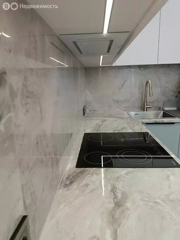 2-комнатная квартира: Тюмень, улица Вадима Бованенко, 4 (58.2 м) - Фото 1