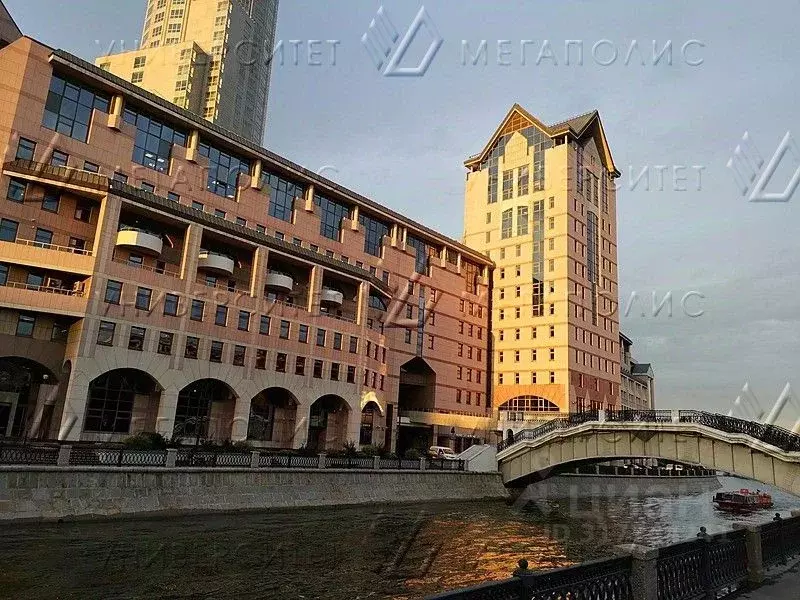 Офис в Москва Космодамианская наб., 52С4 (300 м) - Фото 1
