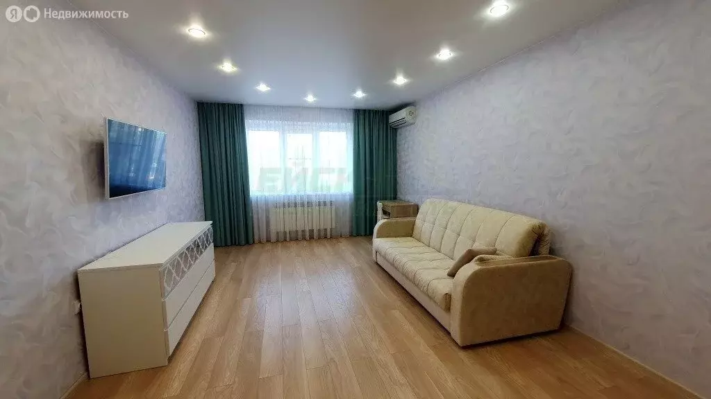 2-комнатная квартира: Ейск, Александровский переулок, 5 (60.4 м) - Фото 1