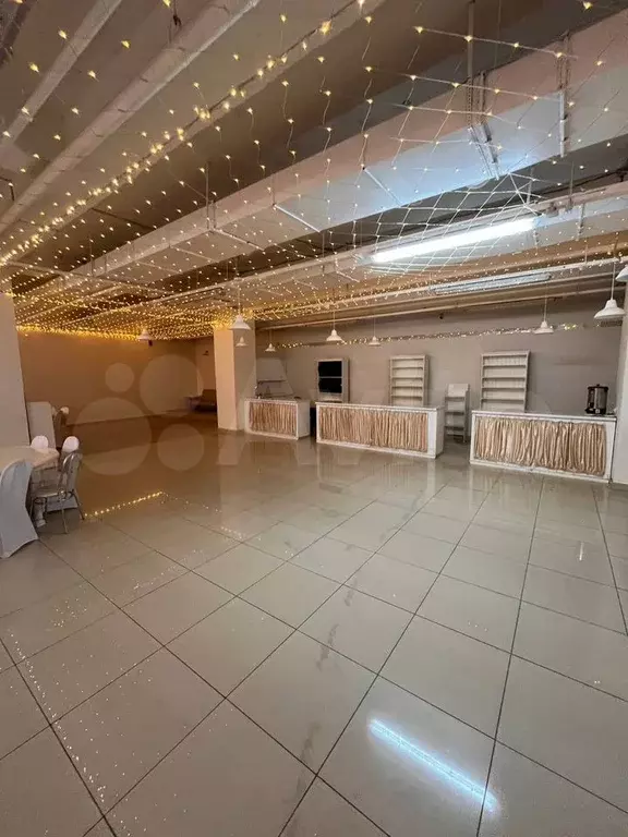 Продам помещение свободного назначения, 1348 м - Фото 1