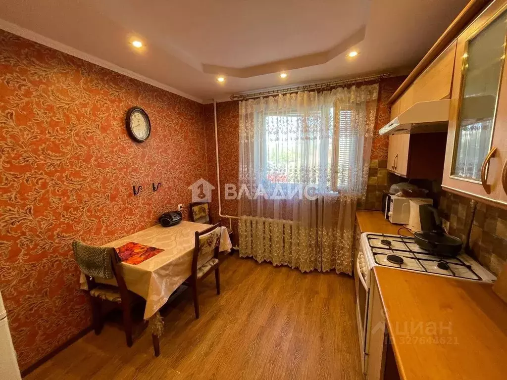 3-к кв. Московская область, Орехово-Зуево Набережная ул., 6 (57.2 м) - Фото 1