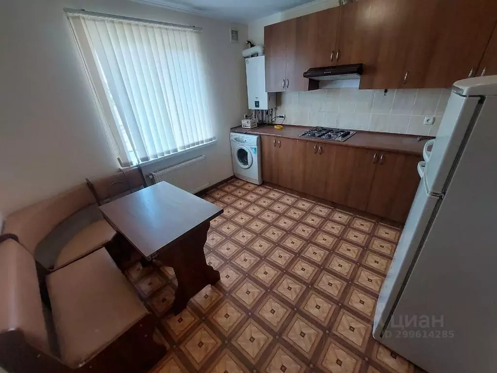 Дом в Крым, Симферопольский район, Молодежное пгт ул. Балаклава (35 м) - Фото 2