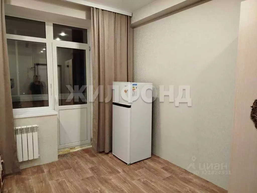 Комната Новосибирская область, Новосибирск ул. Халтурина, 33 (13.0 м) - Фото 2