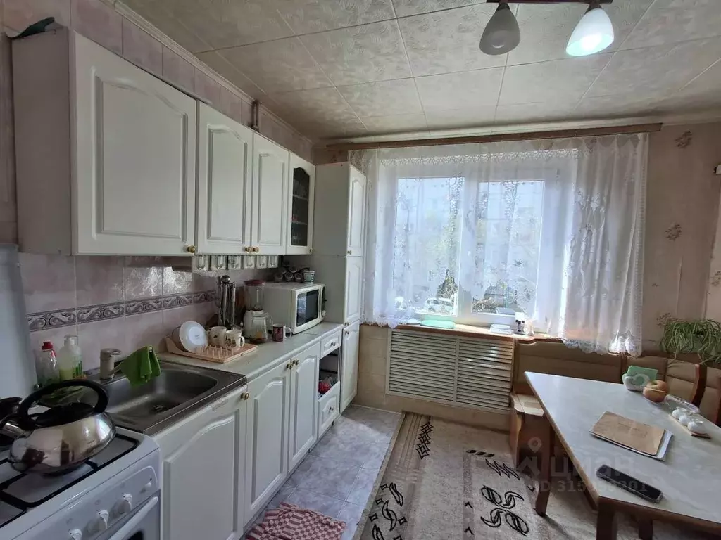 4-к кв. Краснодарский край, Абинск Республиканская ул., 1 (90.7 м) - Фото 0