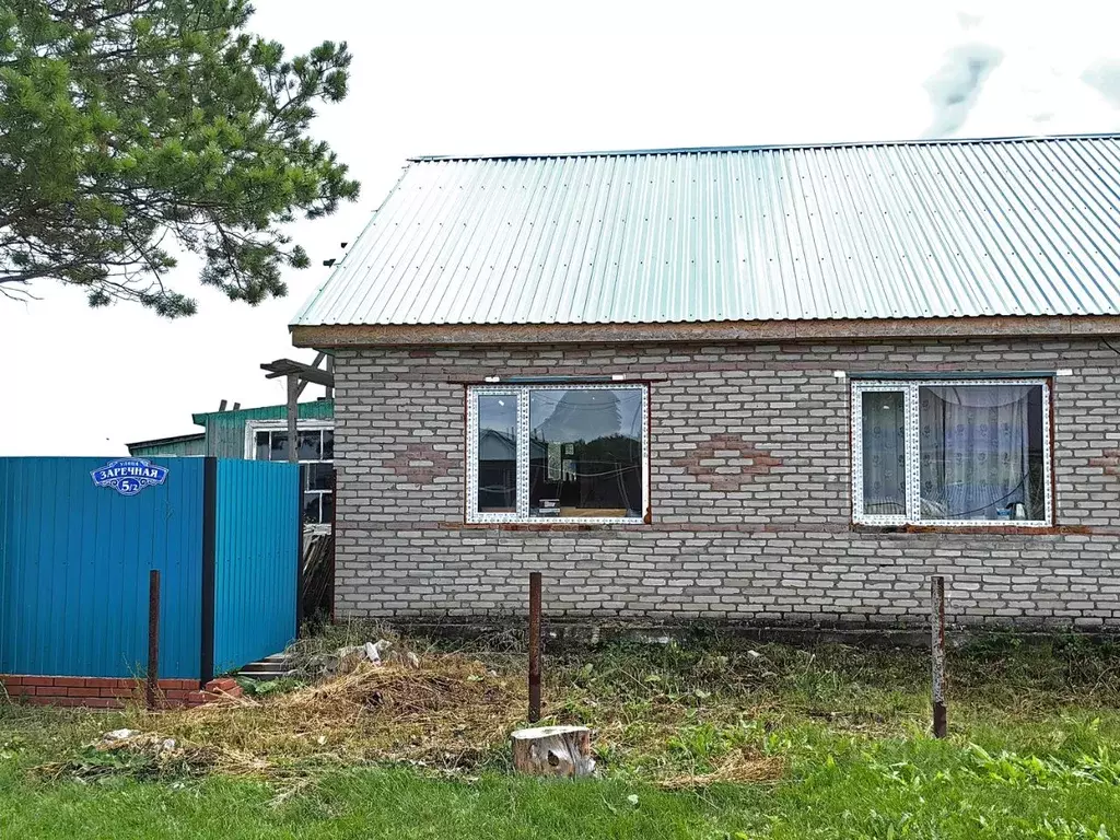 Дом в Омская область, Любинский район, с. Новоархангелка Заречная ул. ... - Фото 1