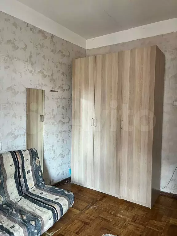 Комната 14 м в 4-к., 4/6 эт. - Фото 0