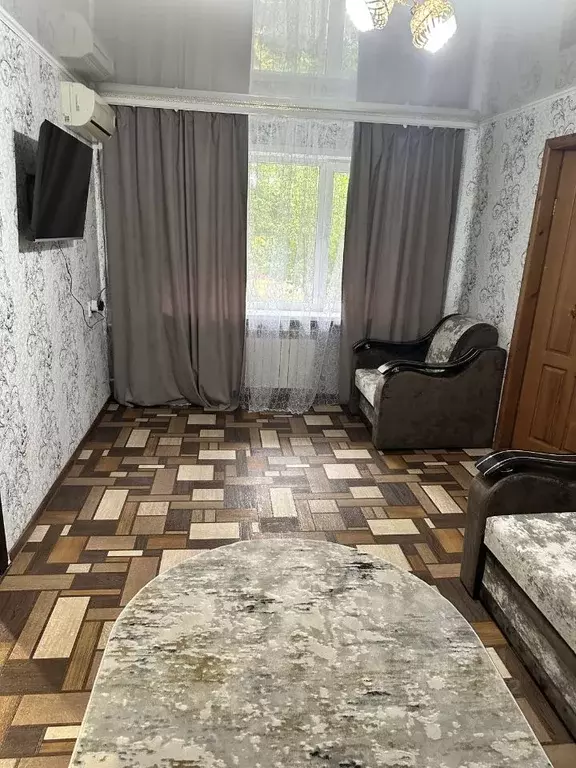 2-к кв. Оренбургская область, Орск Новый город мкр, просп. Ленина, 10 ... - Фото 1