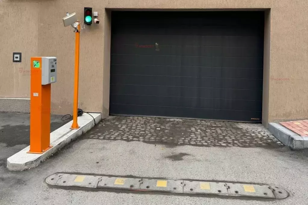 Гараж в Свердловская область, Екатеринбург наб. Олимпийская, 13 (20 м) - Фото 2