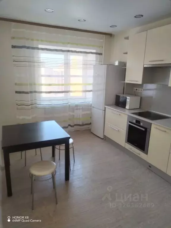 2-к кв. Тюменская область, Тюмень ул. Евгения Богдановича, 8 (56.0 м) - Фото 2