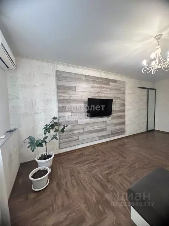 Дом в Саратовская область, Энгельсский район, Красноярское ... - Фото 0